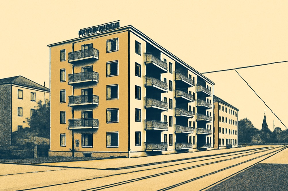 Illustration eines mehrgeschossigen Wohnhauses mit Balkonen und einer Tram im Vordergrund, Skyline im Hintergrund